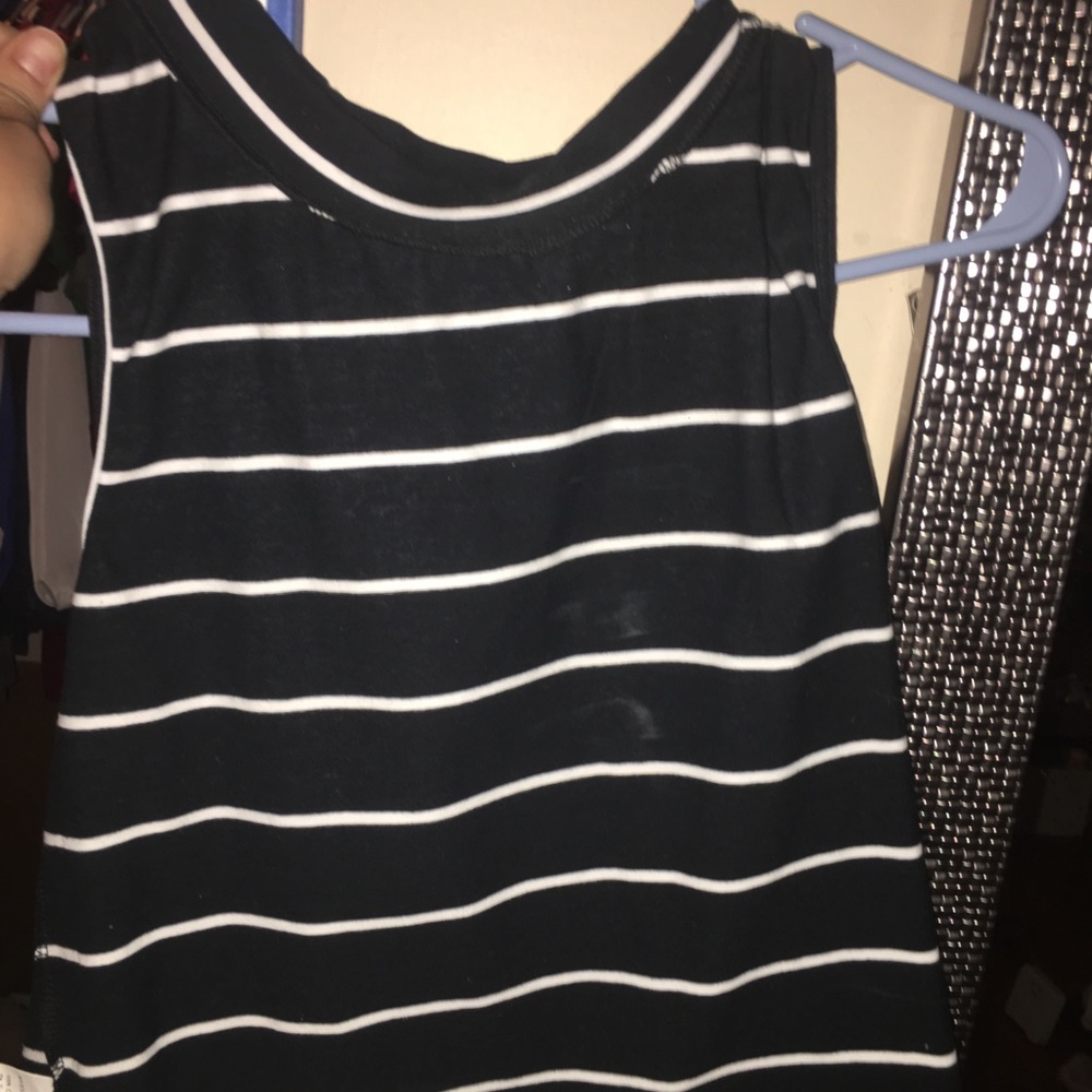 Crop top black & white